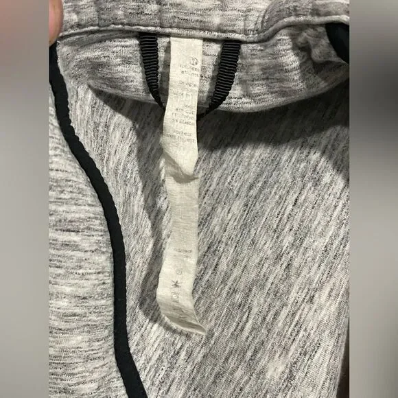 Lululemon Jacket - Picture 11 of 11